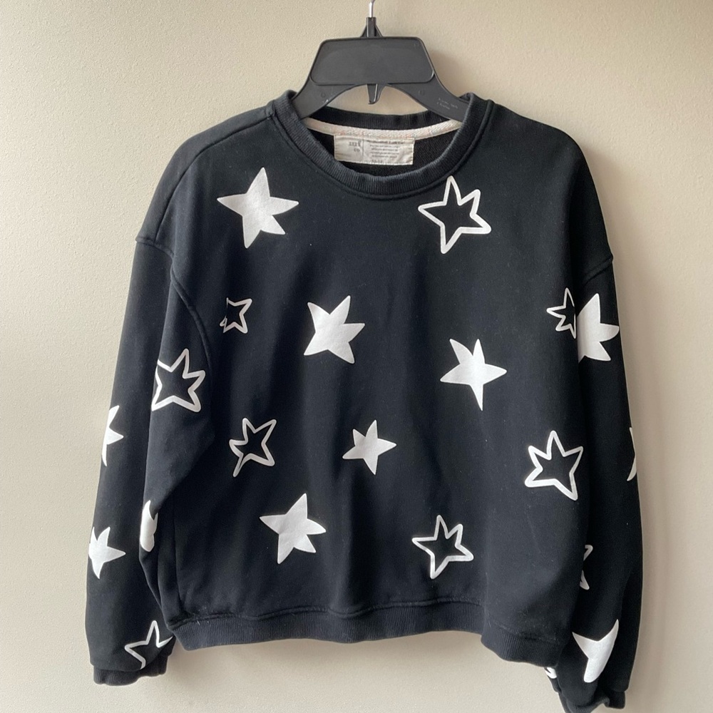 Minimalist Folk Co. Black Sweatshirt with White Stars